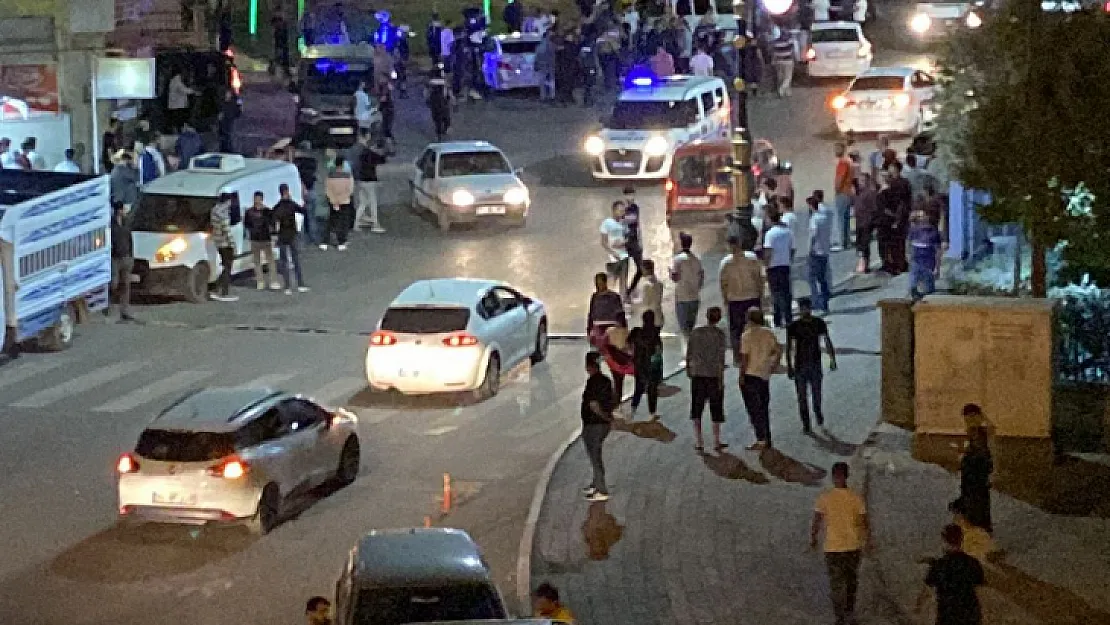 Siirt'te Silahlı Kavga: 1 Ağır Yaralı, Çok Sayıda Polis Olay Yerinde