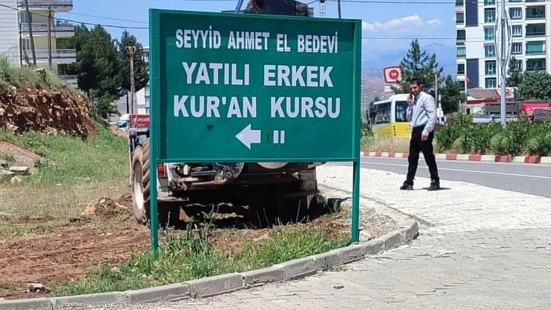 Siirt'te Sürücüler Tabelaların Görüş Açılarını Kapatmasında Şikayetçi