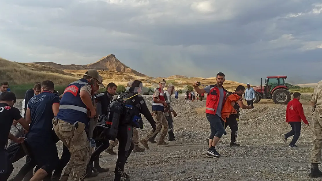 Siirt'te Suya Düşüp Kaybolan Gencin Cansız Bedeni Bulundu