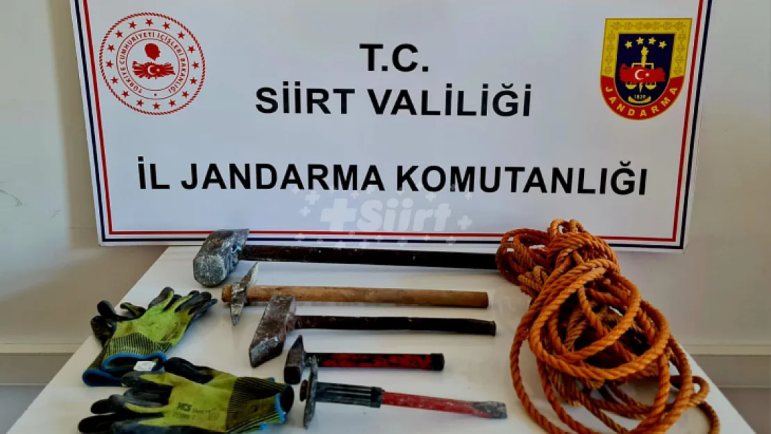 Siirt'te Tarihi Hamam Bölgesinde Define Avcıları Suçüstü Yakalandı