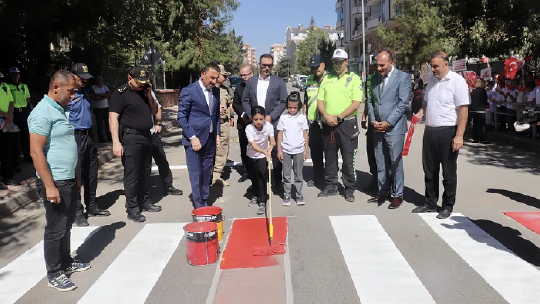 Siirt'te trafikte yaya önceliğine dikkat çekildi!