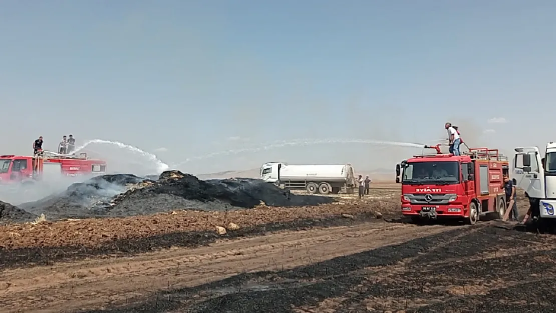 Siirt'te Yanan 2 Bin Dönüm Arazide 100 Ton Buğday, 50 Ton Mercimek Samanı Kül Oldu