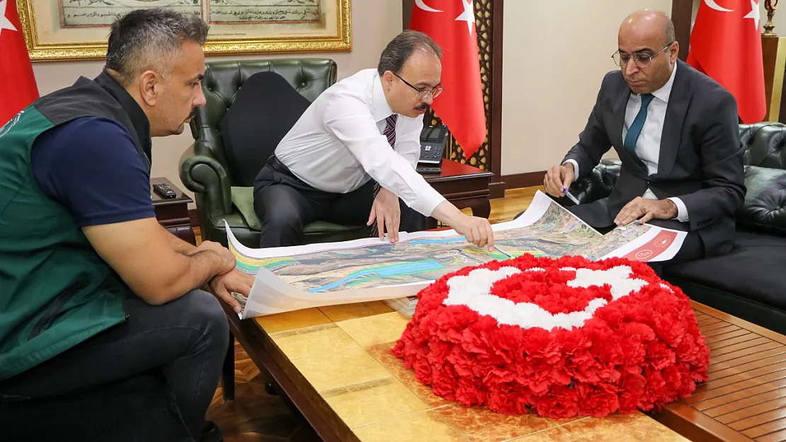 Siirt'te Yığınlı Tüneli ve Bağlantı Yollarında Çalışmalar Tüm Hızıyla Sürüyor