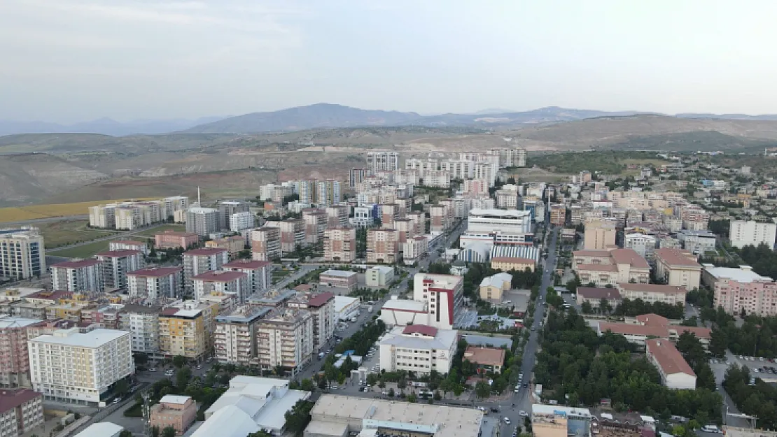 Siirt'teki Kira Fiyatları Ne Kadar? Siirt Emlak Komisyoncuları ve Müteahhitler Derneği Başkanı Açıkladı!