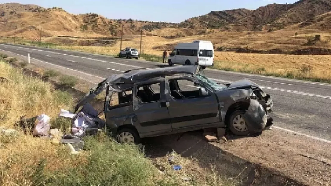 Siirt'teki Trafik Kazasında Araçtan Fırlayan Kadın Hayatını Kaybetti