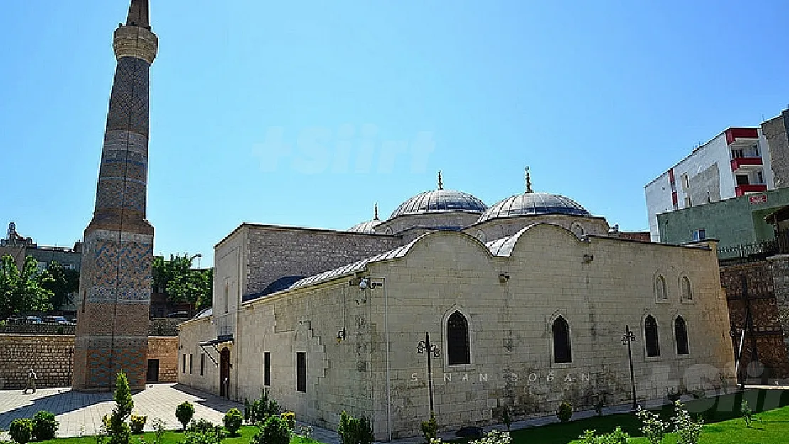 Siirt'te Cuma Namazı kılınacak alanlar 3 'ten 7 'ye çıkarıldı