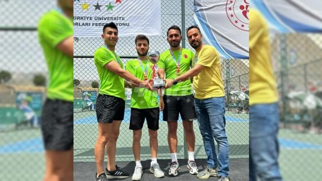 Siirt Üniversitesi Erkek Tenis Takımı Şampiyon Oldu