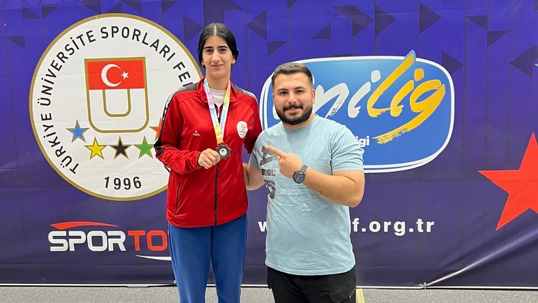 Siirt Üniversitesi Sporcusu Canan Karaytu Türkiye 3.'sü Oldu