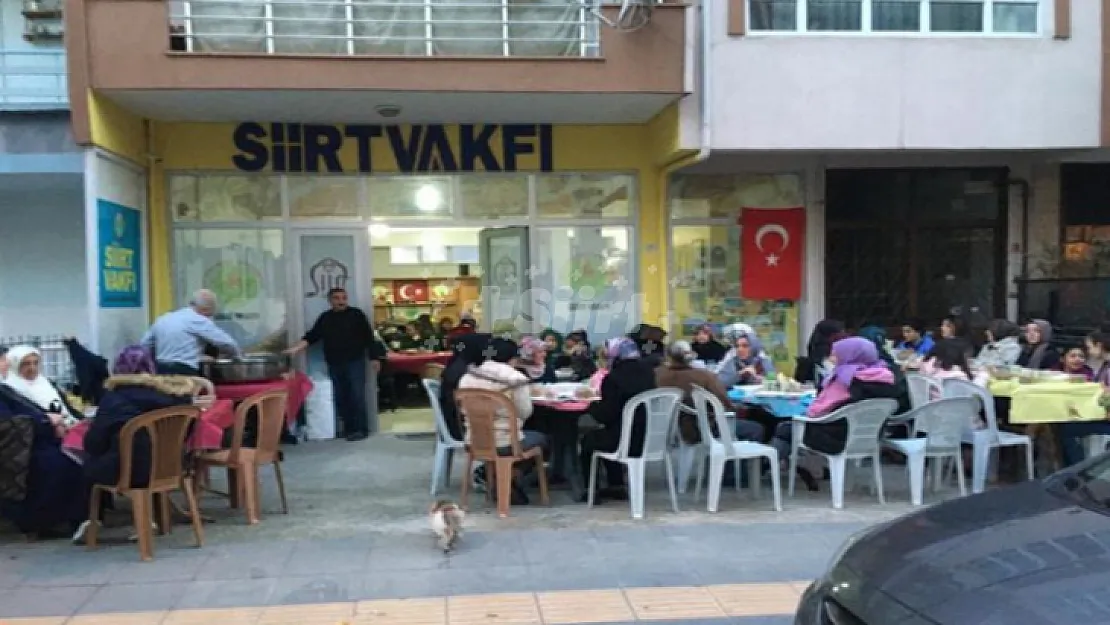 Siirt Vakfı Yalova Şubesinden 28 Öğrenciye Burs Desteği