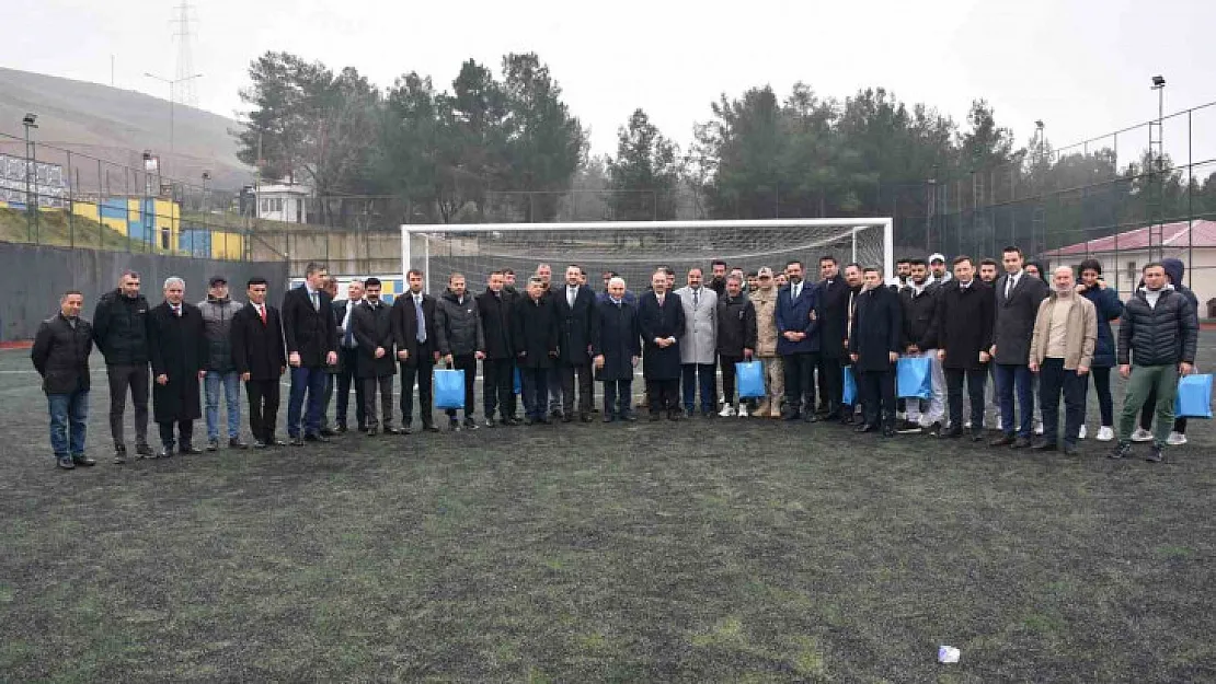 Siirt Valiliğinden amatör spor kulüplerine malzeme desteği