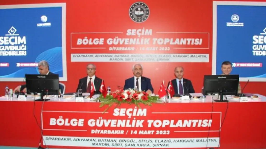 Siirt Valisi Bölge Seçim Güvenliği Toplantısına Katıldı!