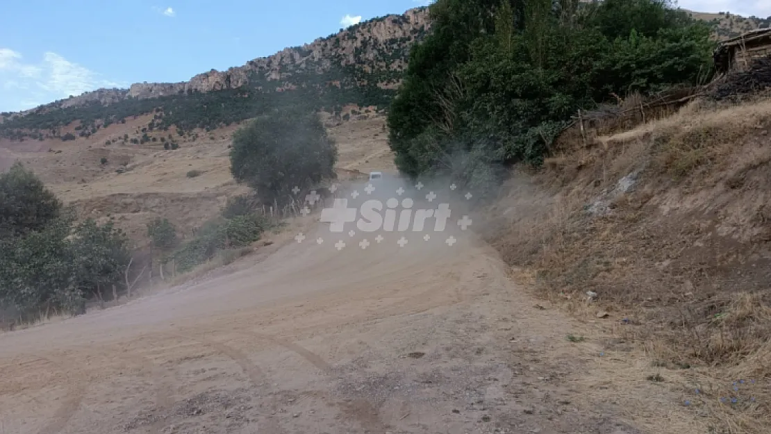 Siirt'te Köy Yolları Bozuk Olan Köylüler Seslerini Duyurmak İstiyor!