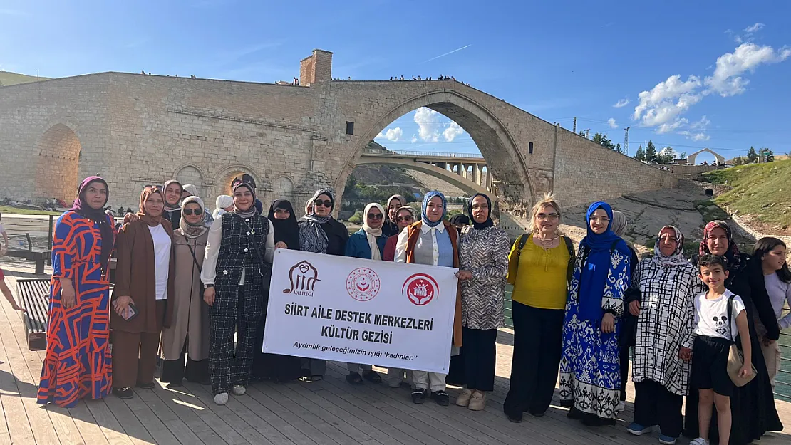 Siirtli 150 Kadın Anneler Günü'nde Veysel Karani ve Malabadi Köprüsü'nü Ziyaret Etti