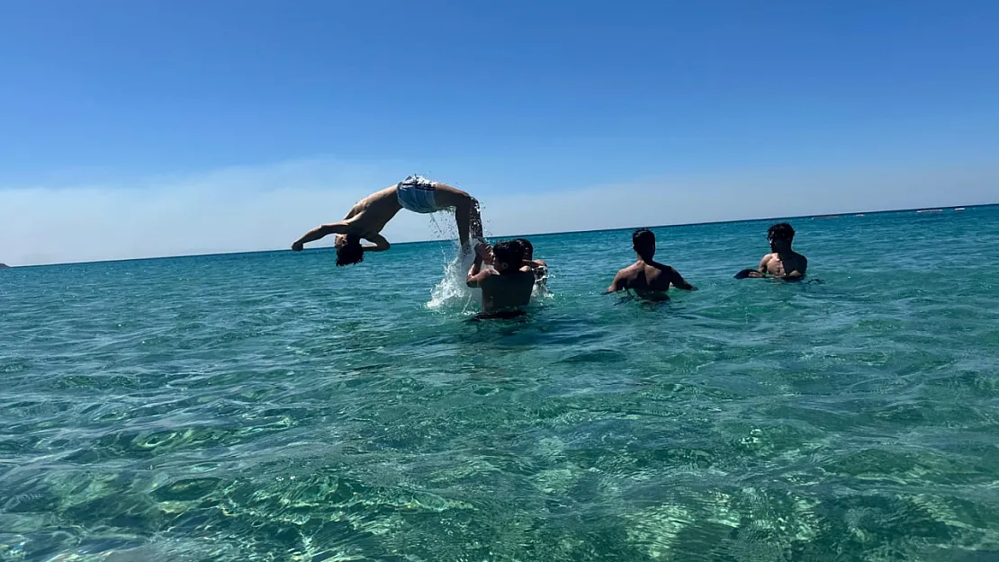 Siirtli Çocuklar İzmir Çeşme'de Gençlik Kampında!
