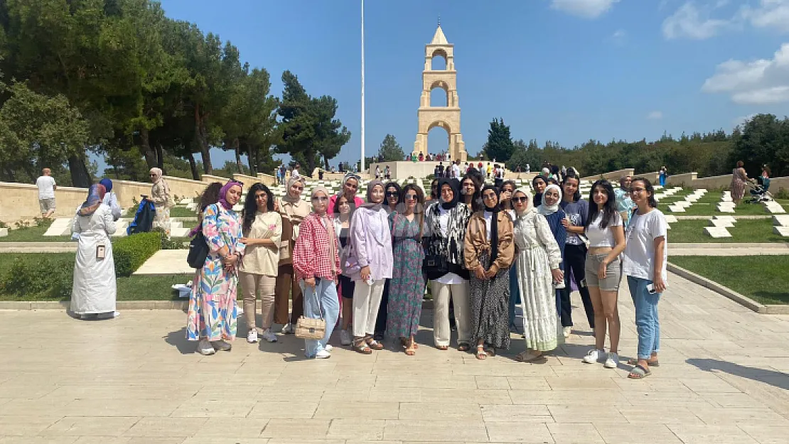 Siirtli Gençler Çanakkale'de Tarihi Mekanları Gezdi!