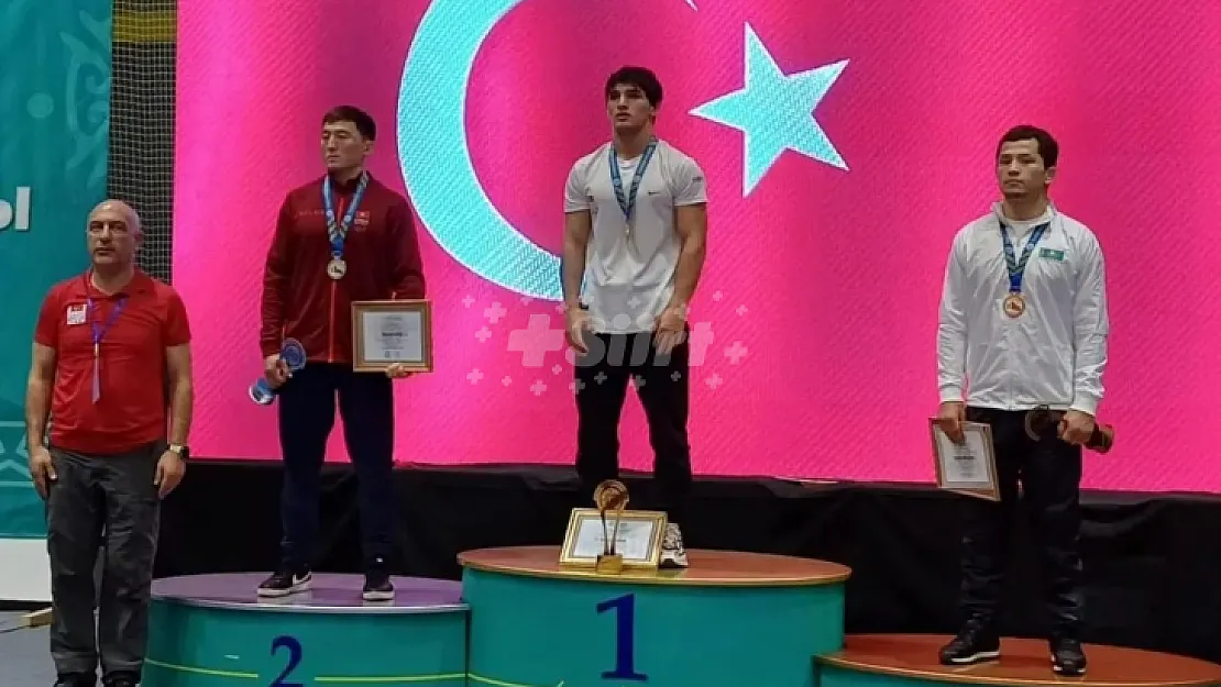 Siirtli Güreşçi Türk Dünyası Üniversiteler Spor Oyunlarında Şampiyon Oldu