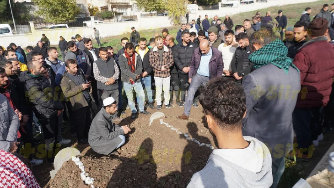 Siirtli madenci yüzlerce kişinin katıldığı cenaze töreni ile defin edildi!