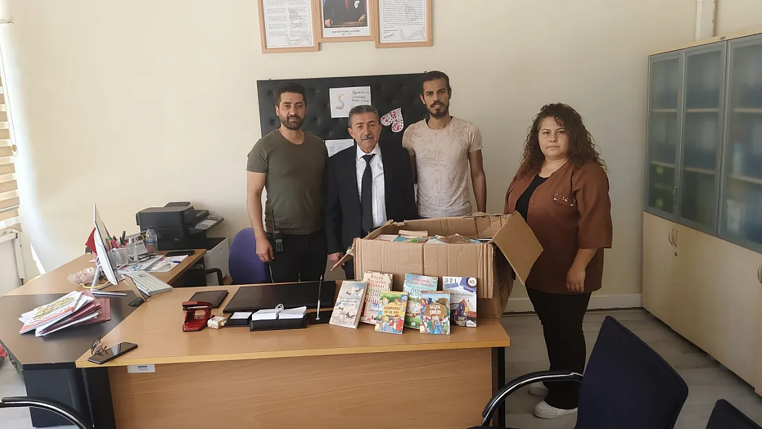 Siirtli Miniklerden Büyük Kalpli Proje: Kitaplar Yolculuğa Çıktı