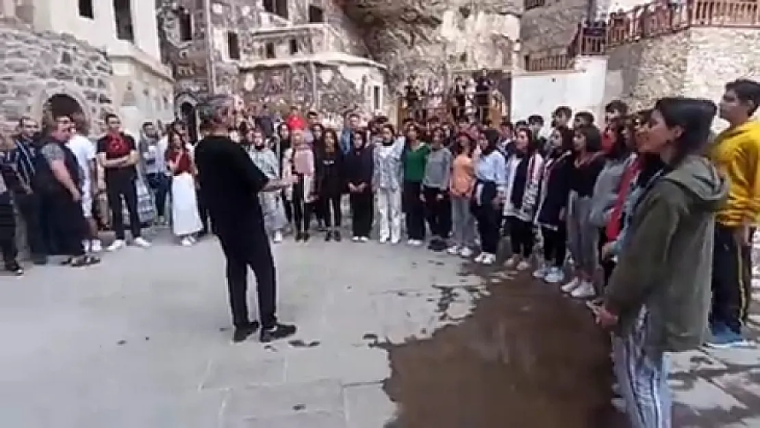 Siirtli Öğrenciler Trabzonluları Mest Etti! Bravo Çocuklar