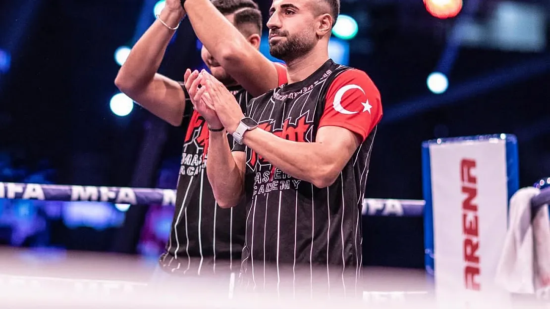 Siirtli Sporcu Mehmet Zeki Kaya, Altın Kemer Kazandı!