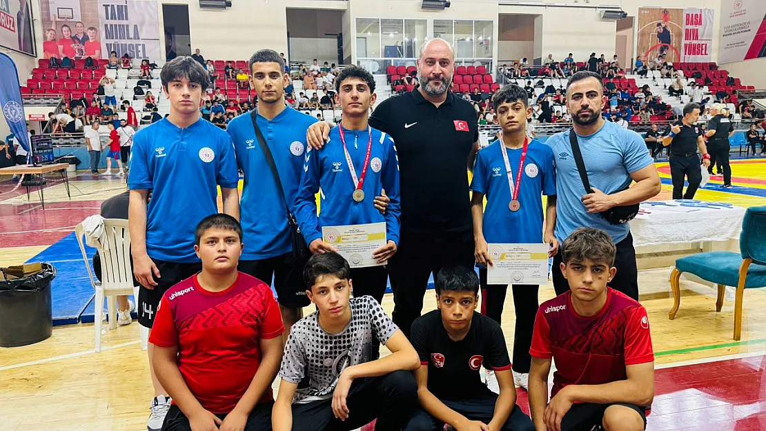 Siirtli Sporculardan Türkiye Şampiyonluğu ve Üçüncülük Başarısı
