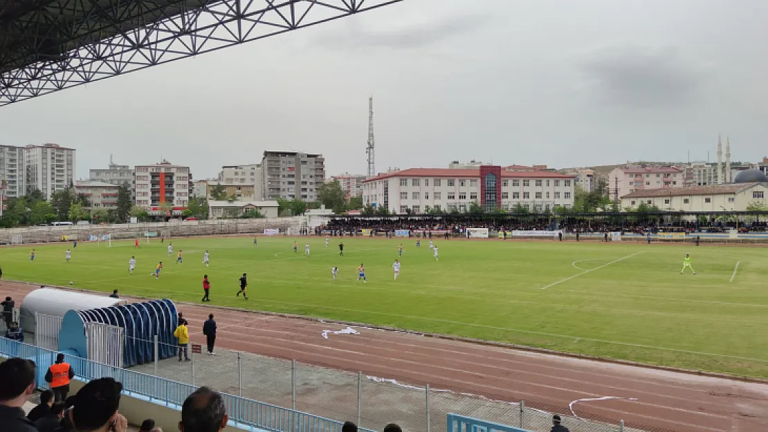 Siirtspor Bu Ligde Kalacak Dedik! Taraftarlar Stadı Doldurdu, Siirtspor Farklı Kazandı!