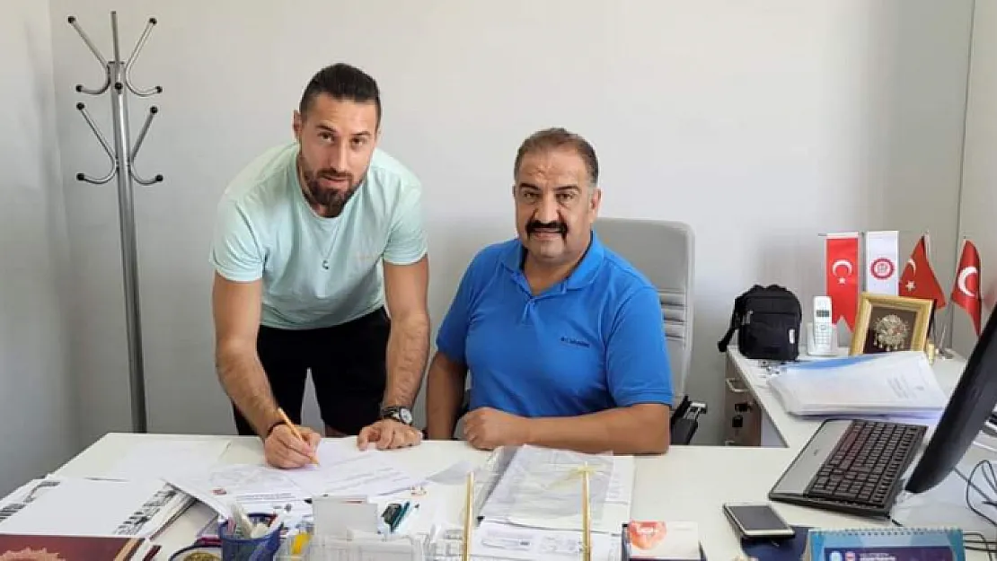 Siirtspor'dan Forvet Transferi! İmza Atıldı