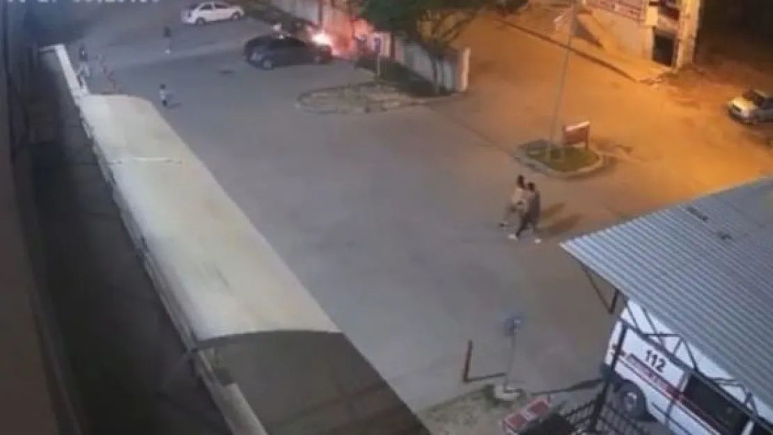 Siirt'te Hastane Bahçesinde Çıkan Yangın Korkuttu