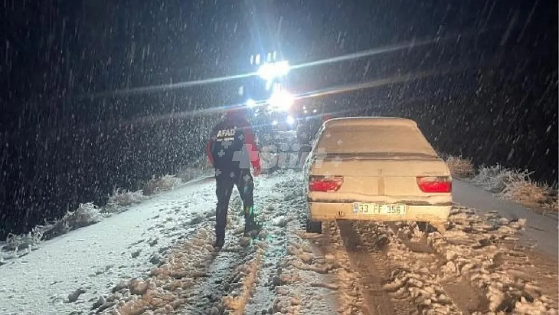 Şırnak - Siirt kara yolunda araçlar mahsur kaldı!