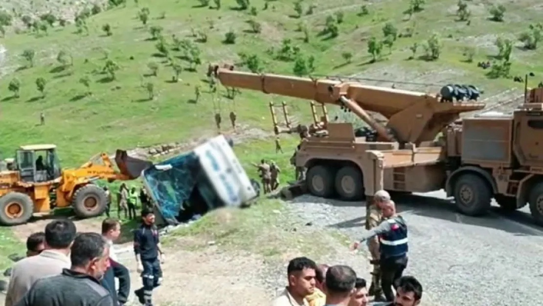 Şırnak'ta trafik kazası! 2 asker şehit oldu, 4 asker yaralandı