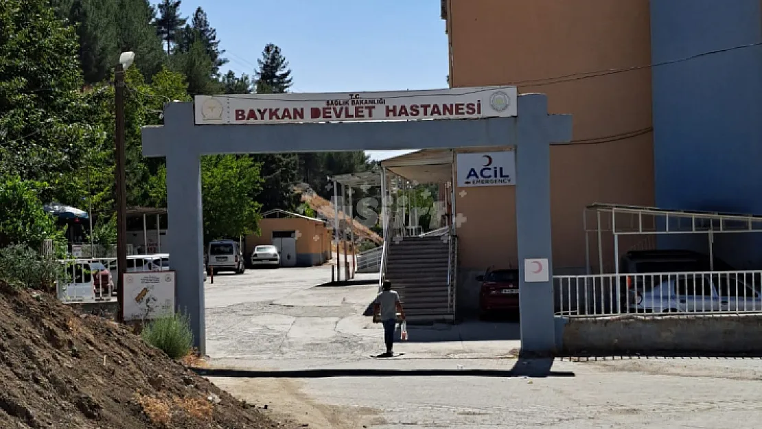 Sivas'ta Kazada Hayatını Kaybeden 9 Yaşındaki Siirtli Çocuk Babasının Köyünde Defin Edildi!