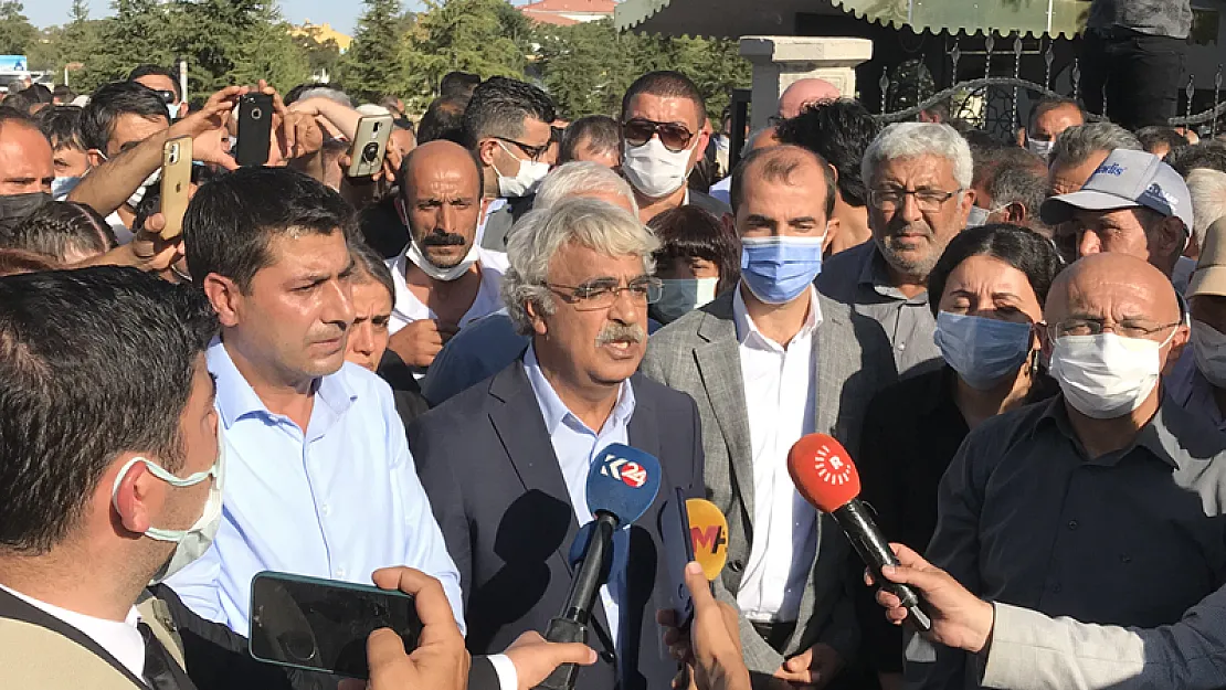 HDP eş Genel Başkanı Sancar: Bu sıradan bir cinayet değil ırkçı bir katliamdır