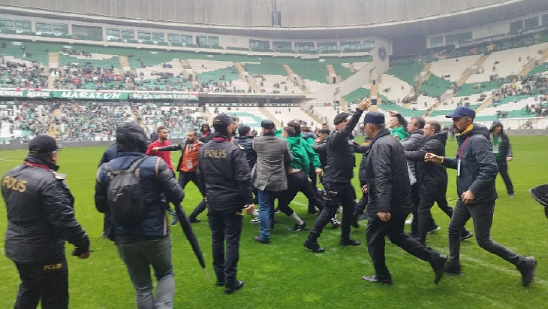 Olaylı Bursaspor - Amedspor maçının faturası açıklandı! Ev sahibine tarihi ceza...