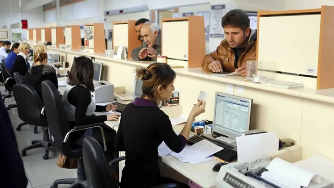 Sözleşmeli memurlar kadrolu oluyor! Bakan tarih verip açıkladı!