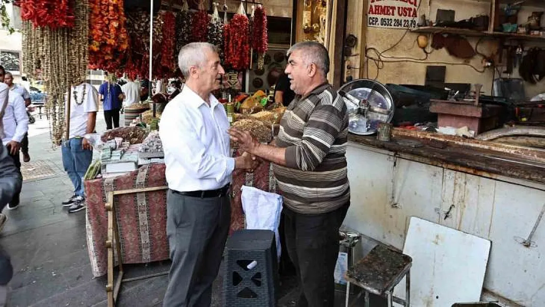 Tahmazoğlu esnaf ve vatandaşlarla bir araya geldi