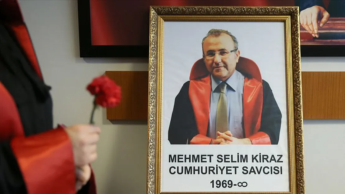 Şehit Savcı Mehmet Selim Kiraz ölümünün 6'ncı yılında adliyede anıldı