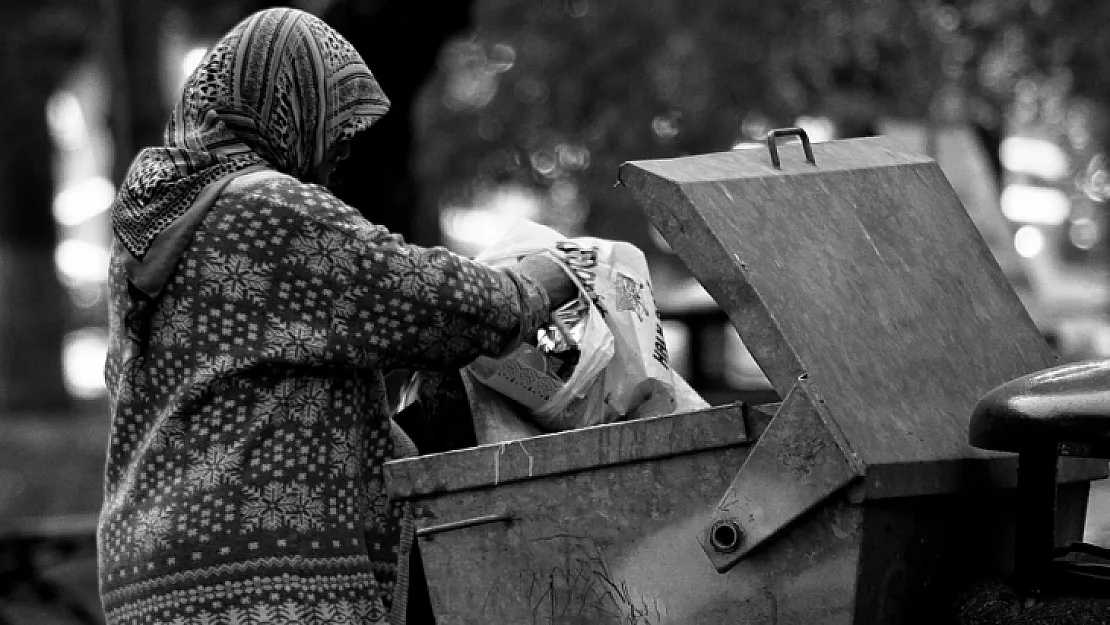 TÜİK açıkladı: 'Sürekli yoksulluk oranı bir önceki yıla göre arttı'