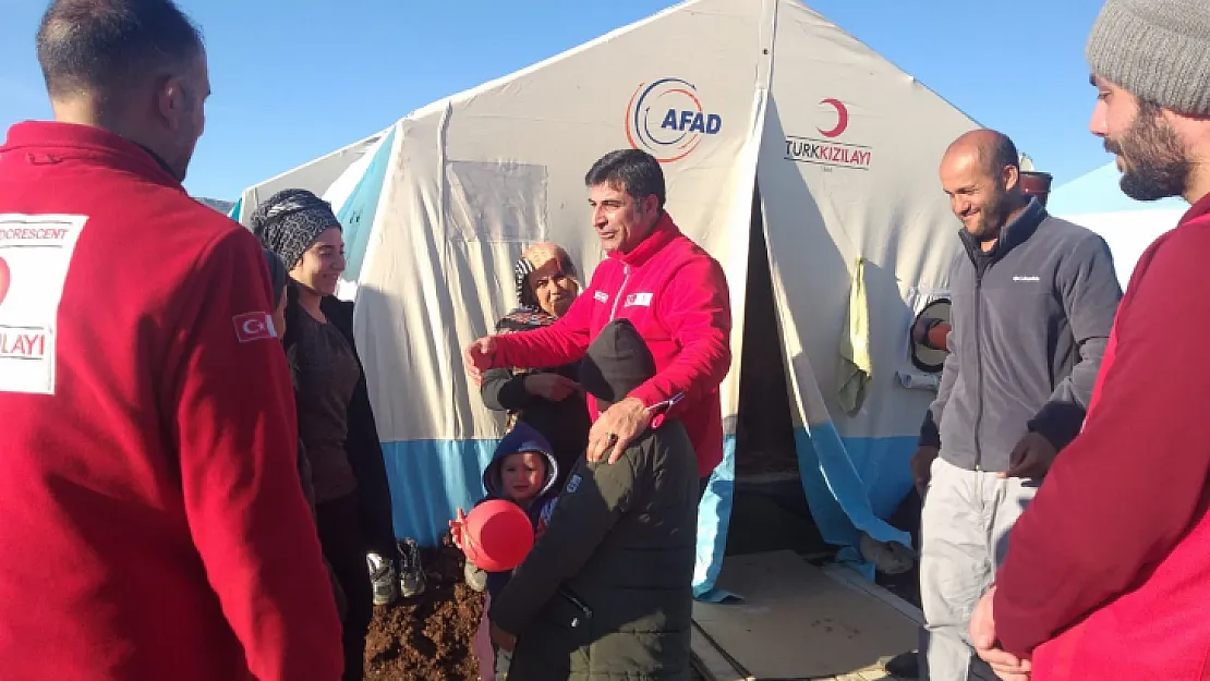 Türk Kızılay Yönetim Kurulu Üyesi Yener Tanık: Siirt Ekibi Depremin Yaralarını Sarmaya Devam Ediyor 