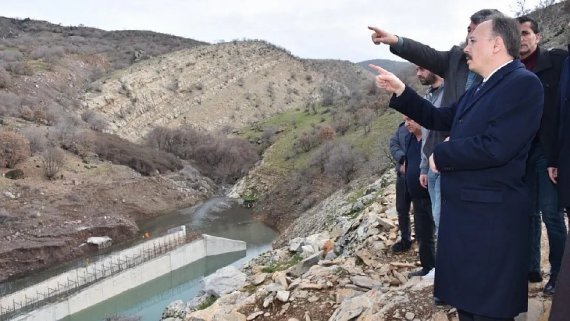 Vali Kızılkaya, Yapımı Devam Eden Şirvan Köprüsünde İncelemelerde Bulundu