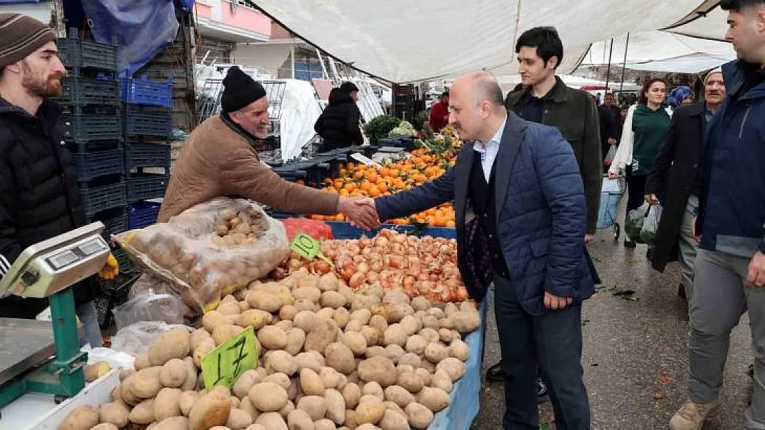 Vali Varol, pazarcı esnafların taleplerini dinledi