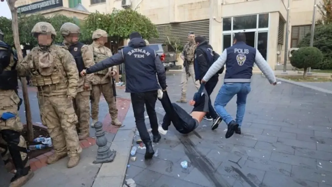 Valilik, kayyum eylemindeki polislere soruşturma başlattı