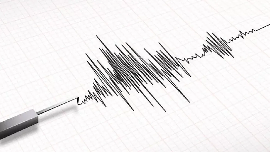 Van'da deprem! Aynı gün içinde 8 defa sallandı