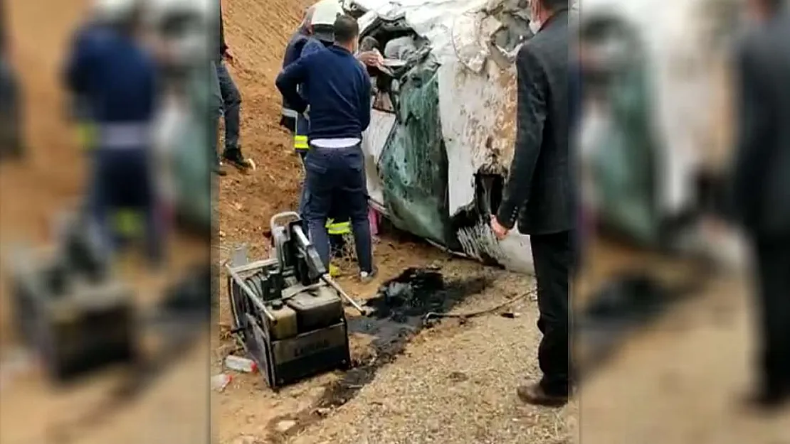 Van'da Feci Kaza: 2 Ölü 4 Yaralı