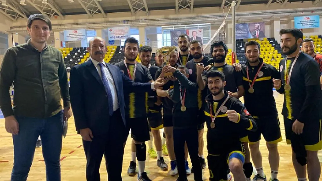 Voleybol'da Şampiyon, Siirt KYK oldu