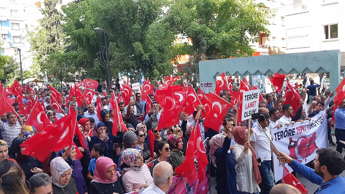 Siirt'te Teröre Lanet Yürüyüşü Düzenlendi