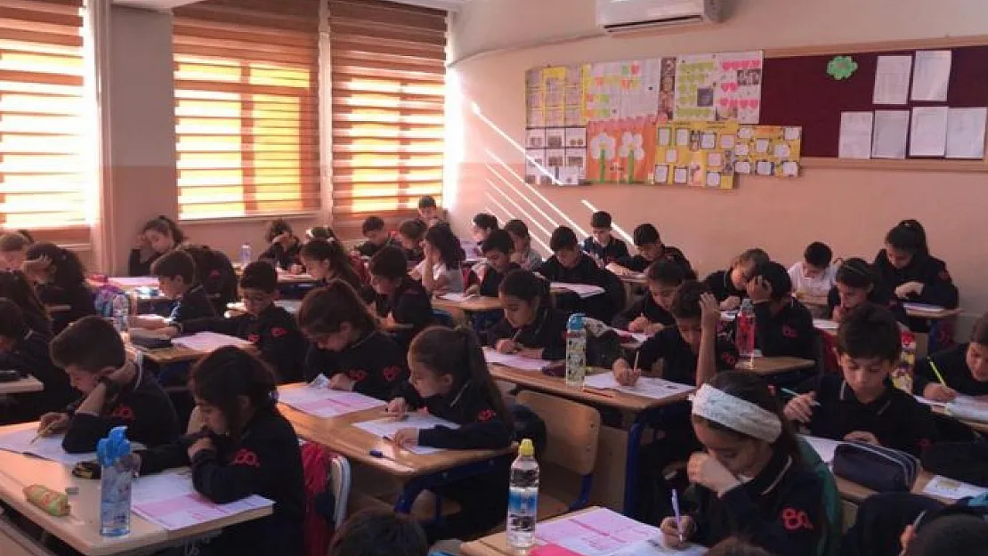3 sınıf dışında yüz yüze eğitime ara verildi