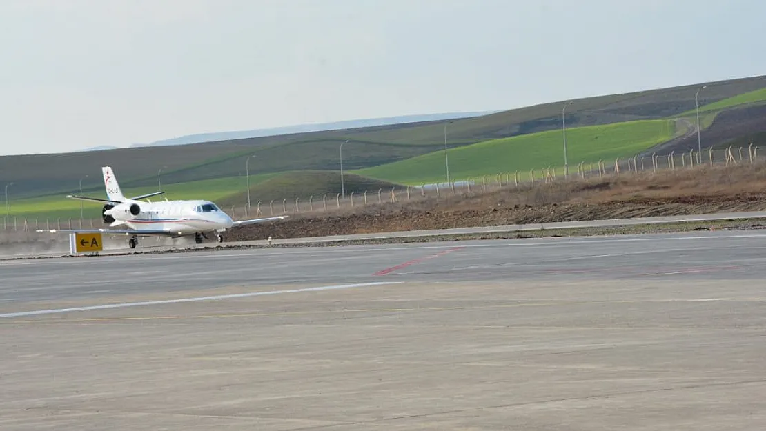 Ankara-Siirt Uçak Seferi İptal Edildi