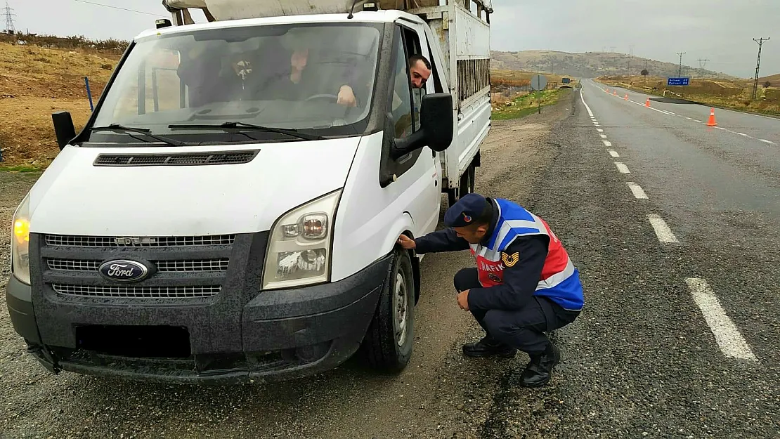 Siirt'te 383 Araç ve Sürücüsü Kontrol Edildi