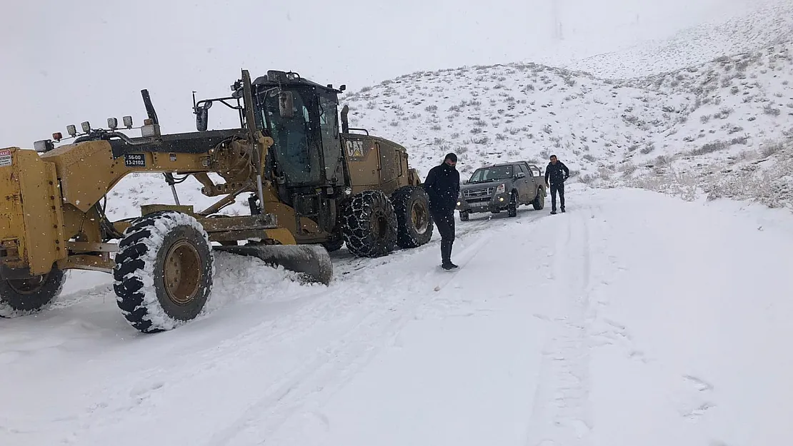 Siirt'te Köy Yolunu Kullanacak Sürücüler Dikkat!