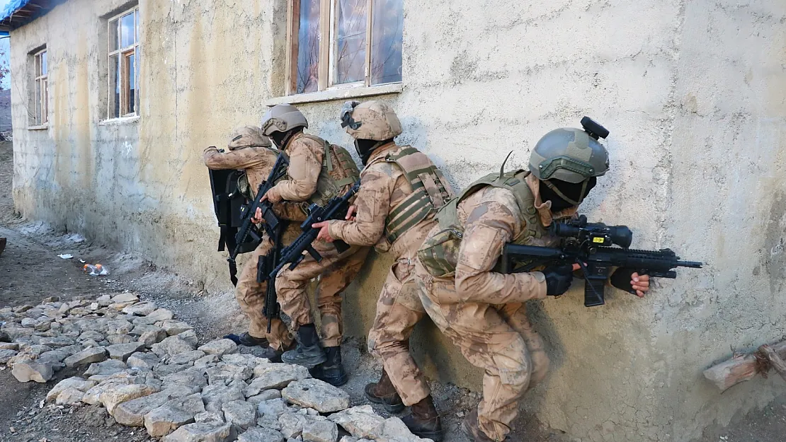 Siirt ve Şırnak'ta Terör Operasyonu: 20 Gözaltı